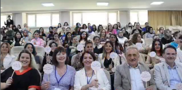 Bu yıl ikincisi gerçekleştiren 1 Haziran Duygu Dostu Farkındalık Günü'nde Dünya'da ve Türkiye’de bir ilk yaşandı!